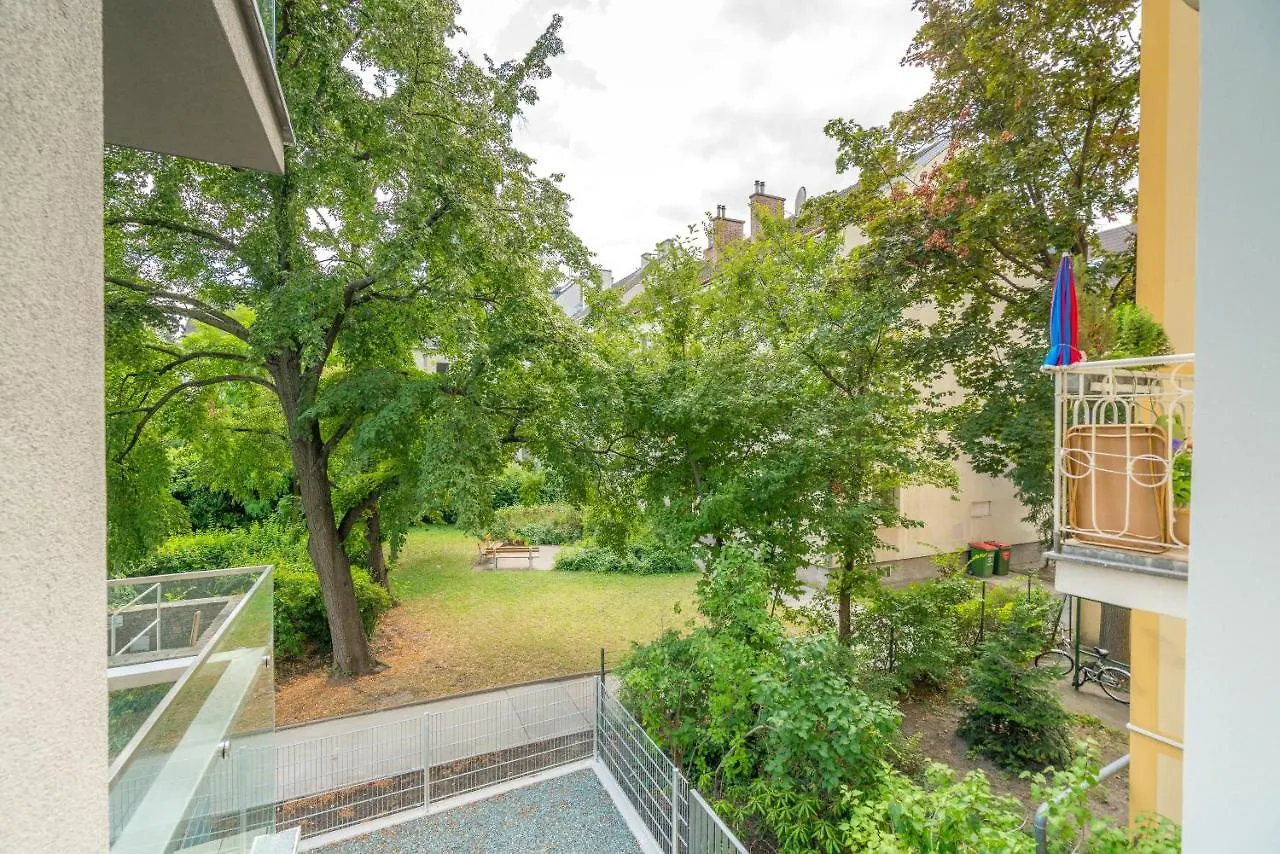 Vienna Residence, Hietzing - Schoenbrunn 0*,