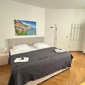 Gasthof Datri Petite 1 - 3, Wien